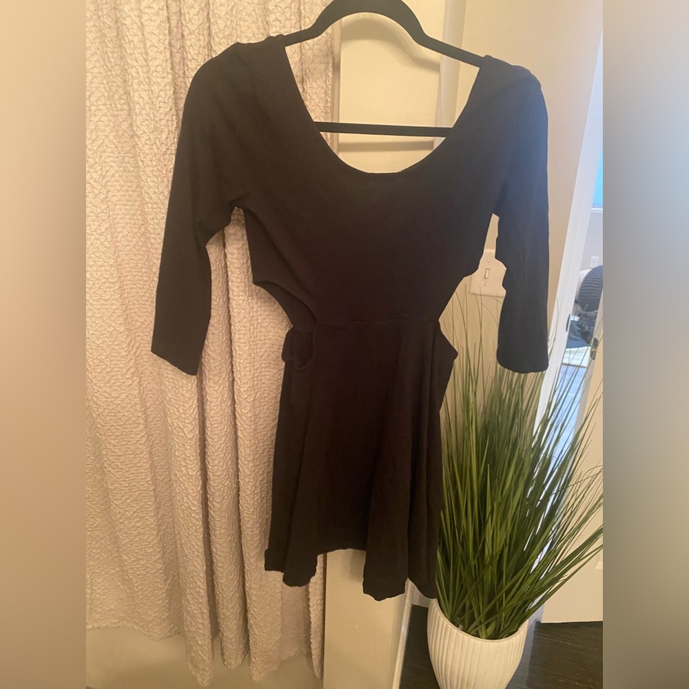 Dress - Picture 2 of 3